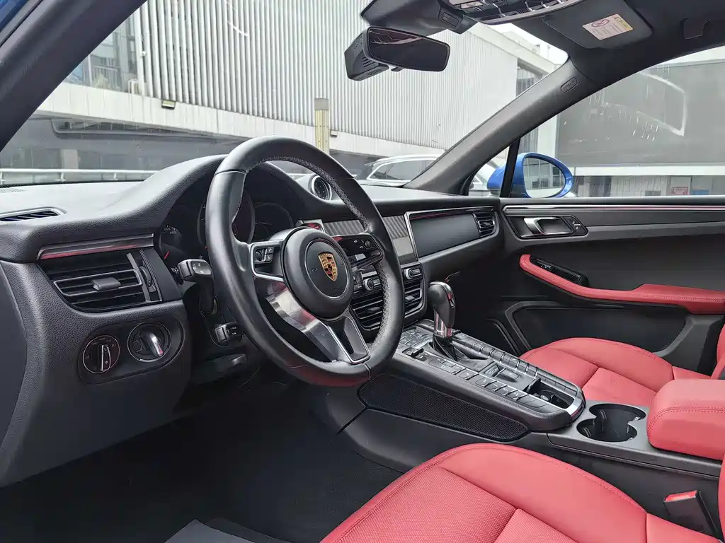 Porsche Macan 2020 — фото 6