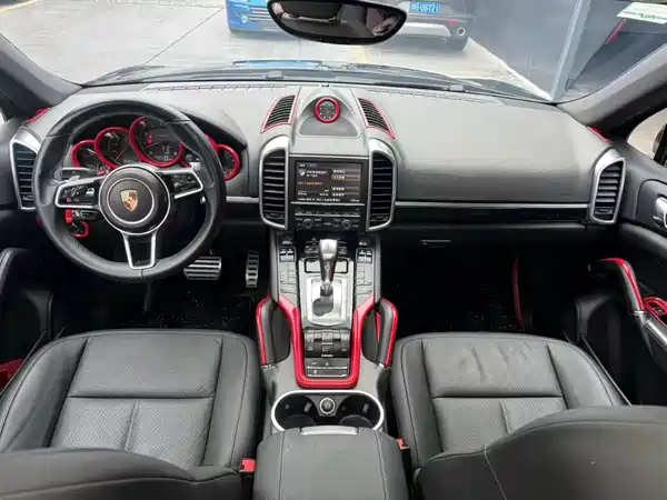 Porsche Cayenne 2015
