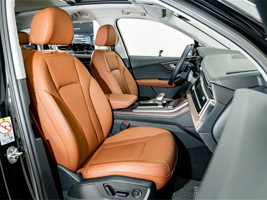 Audi Q7 2023 — фото 20