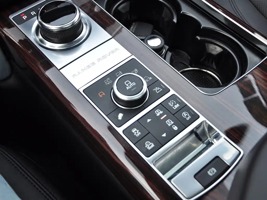 Land Rover Range Rover 2017 — фото 11