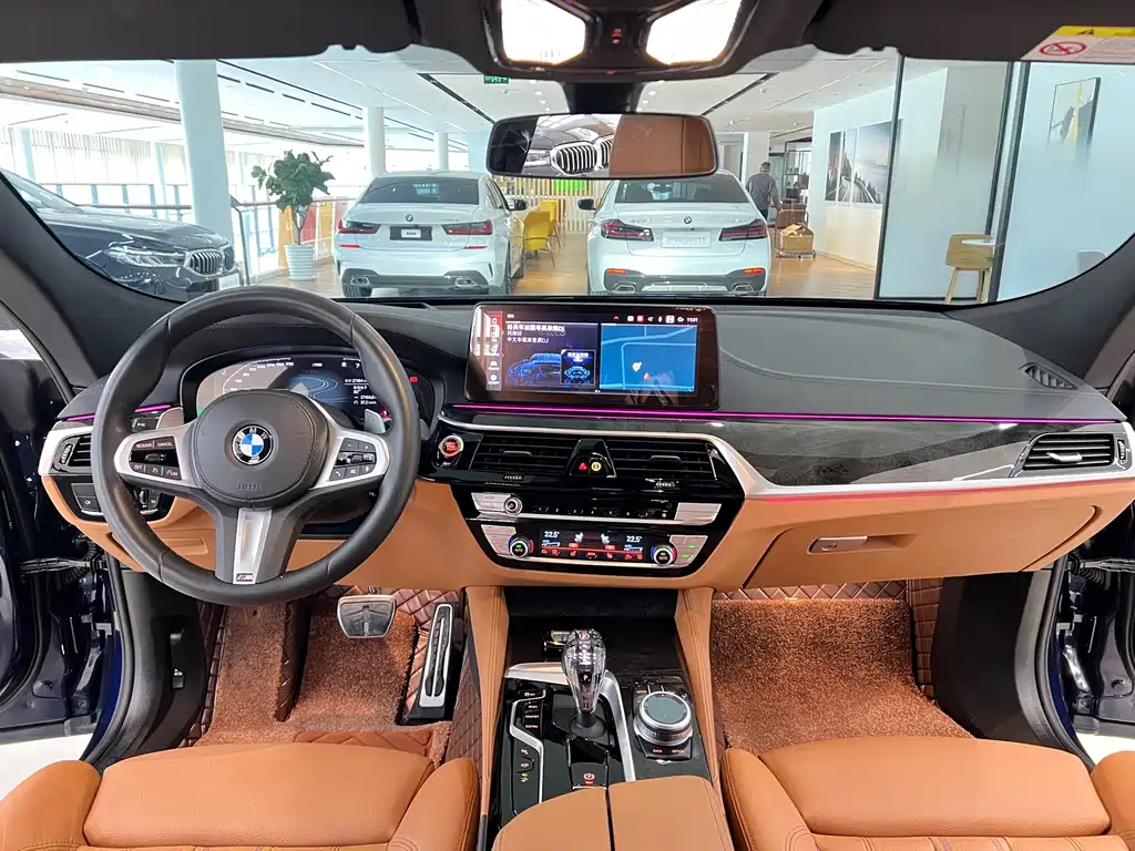 BMW 6 Series GT 2025 — фото 10