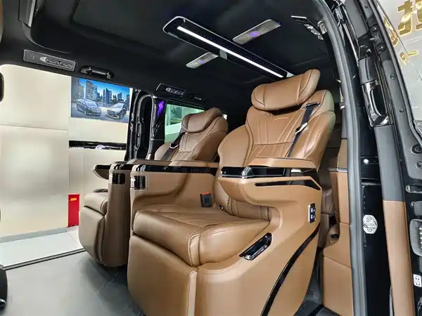 Mercedes-Benz Vito 2025