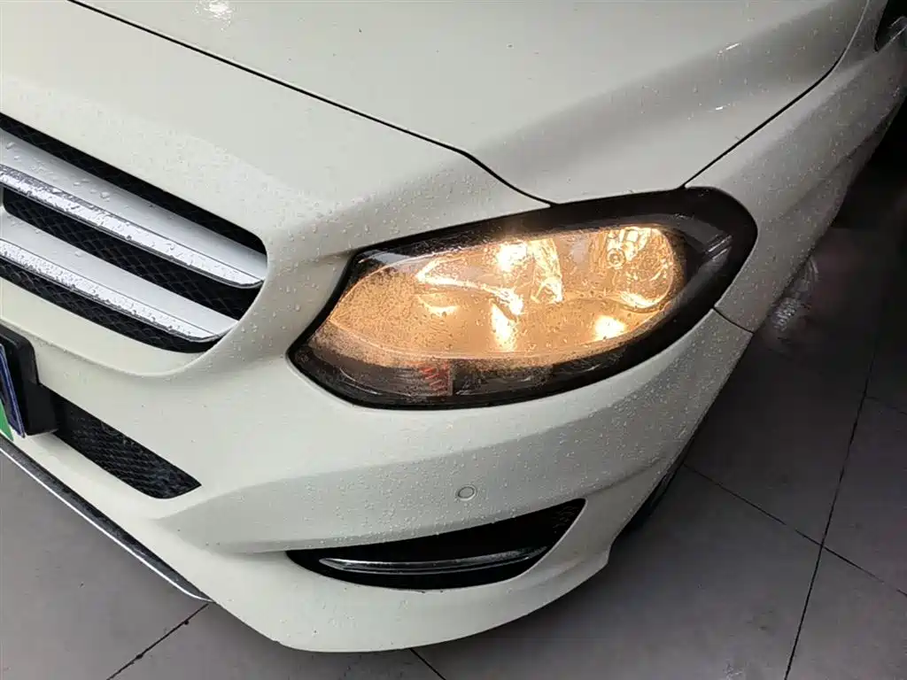Mercedes-Benz B-Class 2017 — фото 23