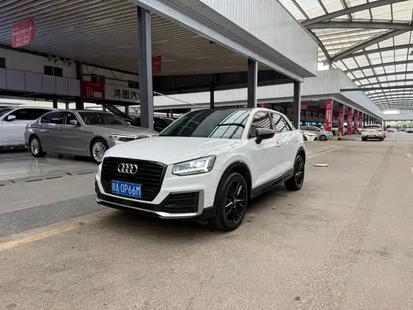 Audi Q2L 2018