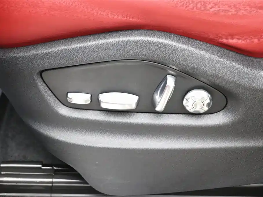 Porsche Cayenne 2020 — фото 13