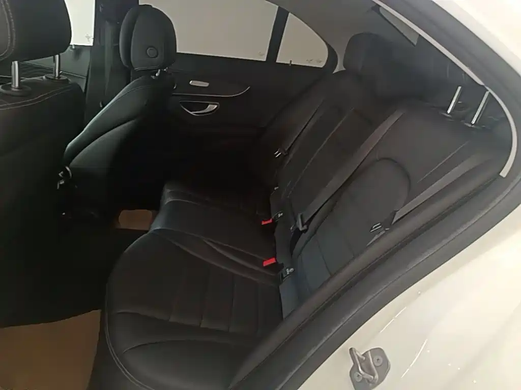Mercedes-Benz C-Class 2021 — фото 17