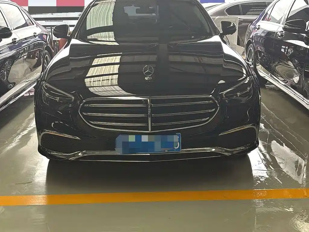 Mercedes-Benz E-Class 2022