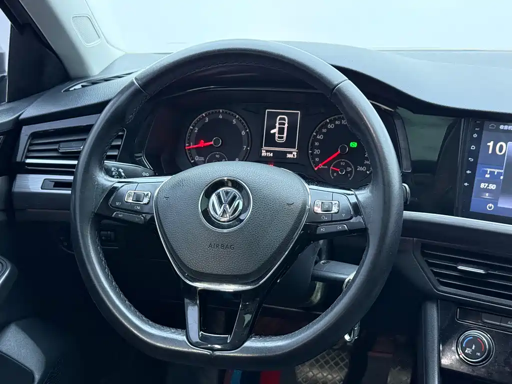 Volkswagen Bora 2019 — фото 10