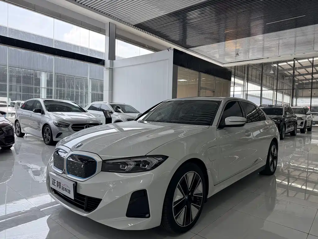 BMW i3 2025