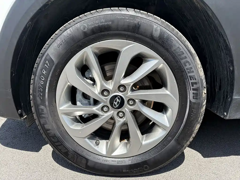 Hyundai Tucson 2018 — фото 13