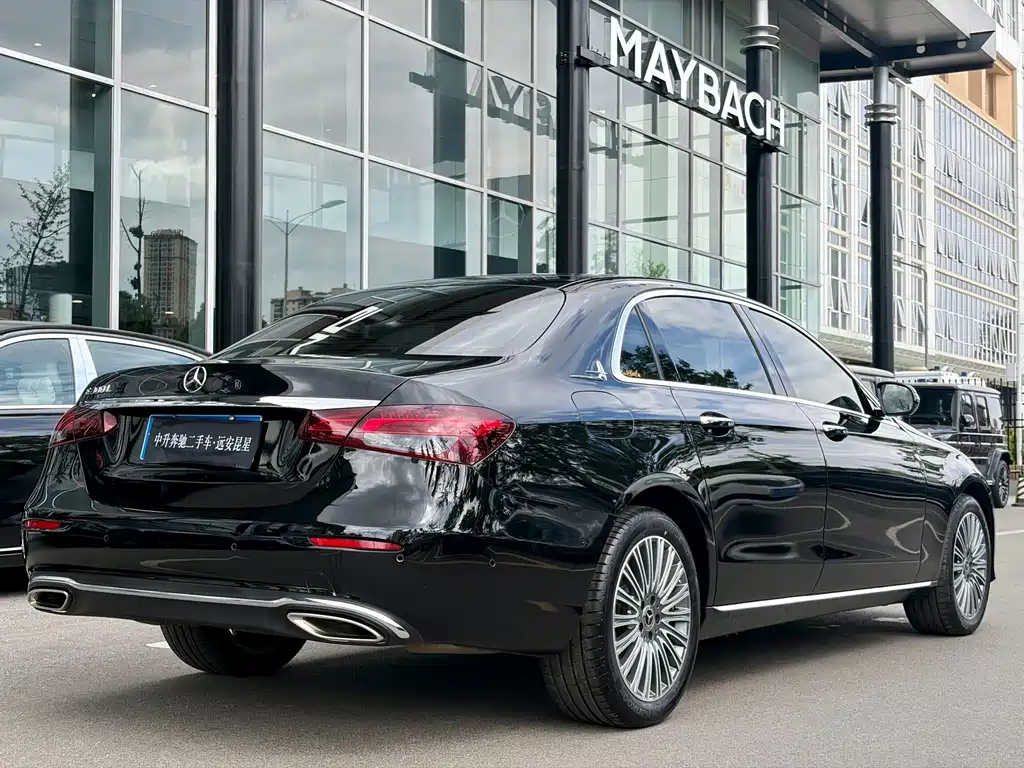 Mercedes-Benz E-Class 2023