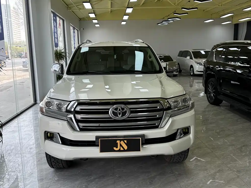 Toyota Land Cruiser 2017 — фото 4
