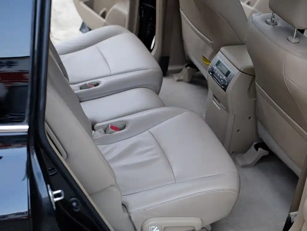 Toyota Highlander 2010 — фото 46