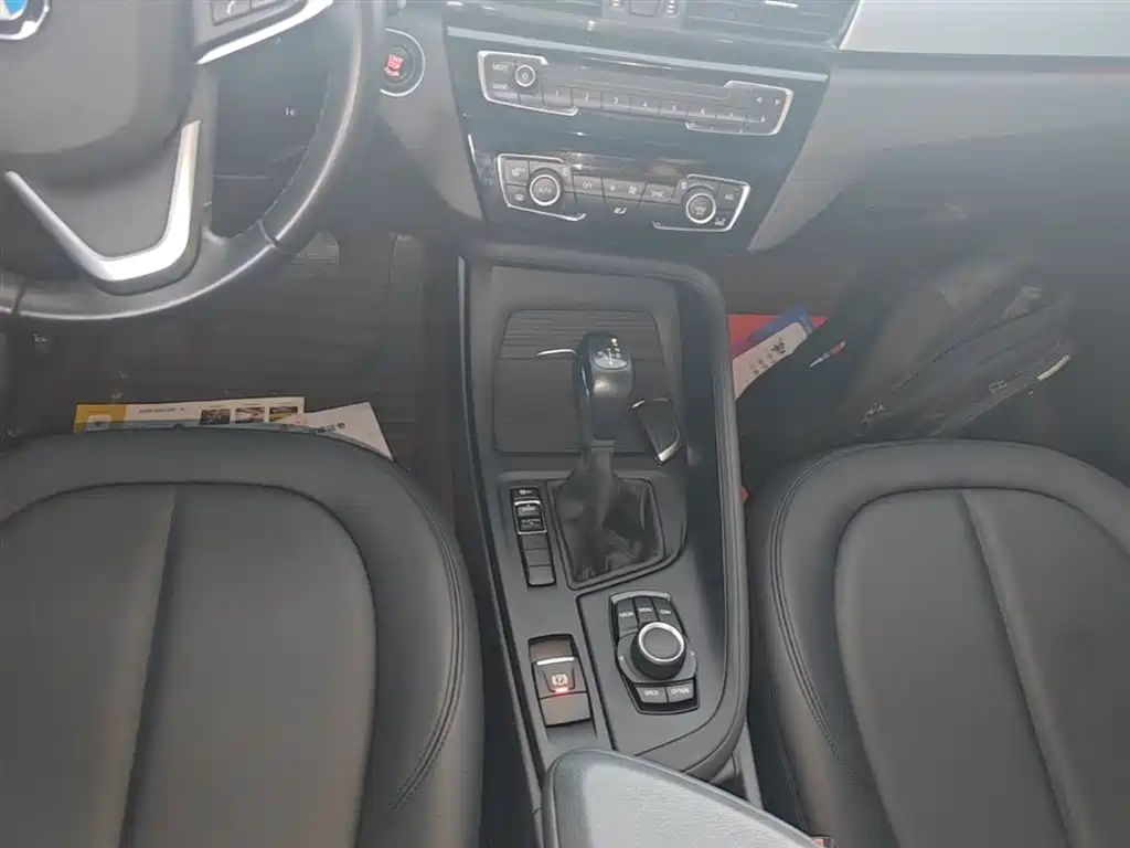 BMW X1 2018 — фото 14
