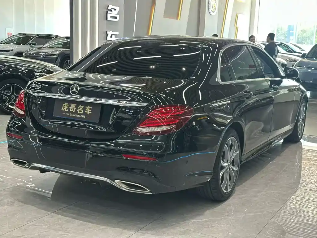 Mercedes-Benz E-Class 2020 — фото 9