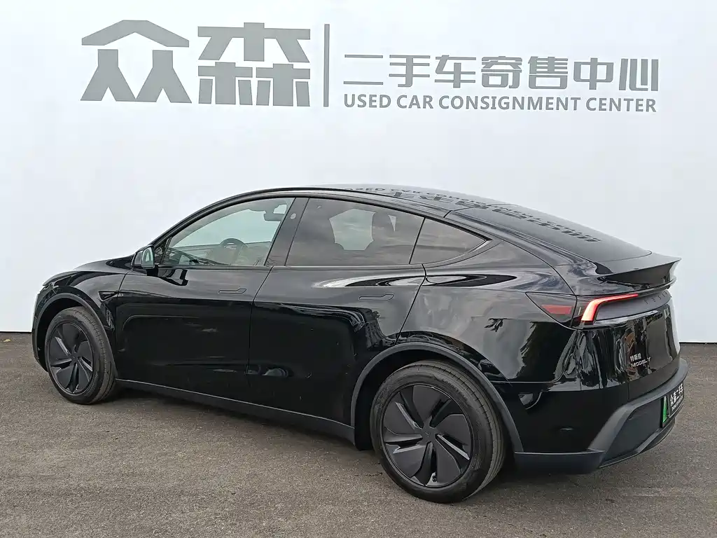 Tesla Model Y 2026 — фото 4