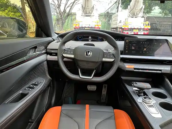 Changan UNI-V 2024