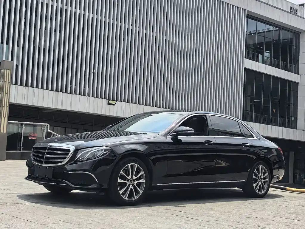 Mercedes-Benz E-Class 2020 — фото 1