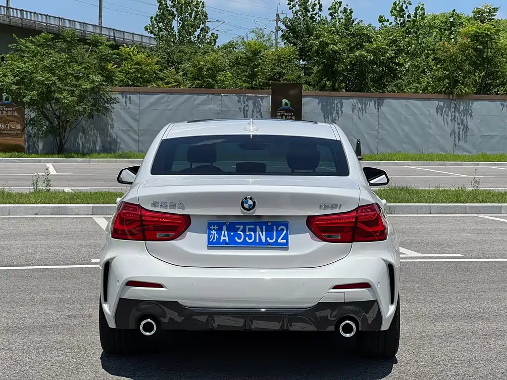 BMW 1 Series 2019