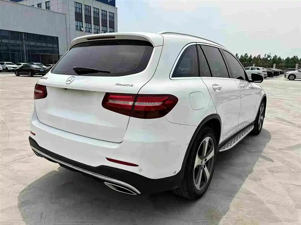 Mercedes-Benz GLC 2017 — фото 8