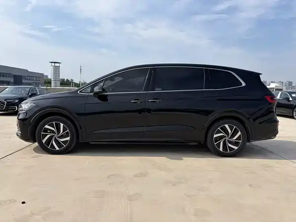 Volkswagen Viloran 2023