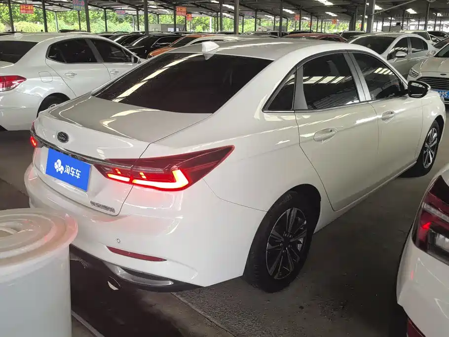 Ford Escort 2021