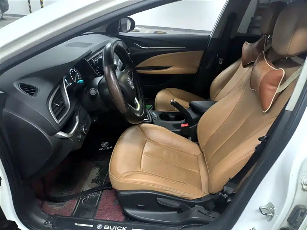 Buick Excelle 2018 — фото 15