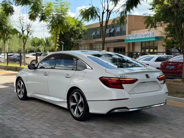 Honda Inspire 2020