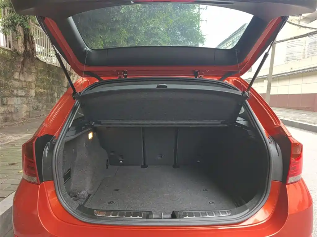 BMW X1 2015 — фото 19