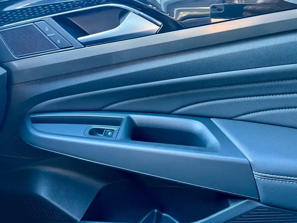 Volkswagen Passat 2019 — фото 10