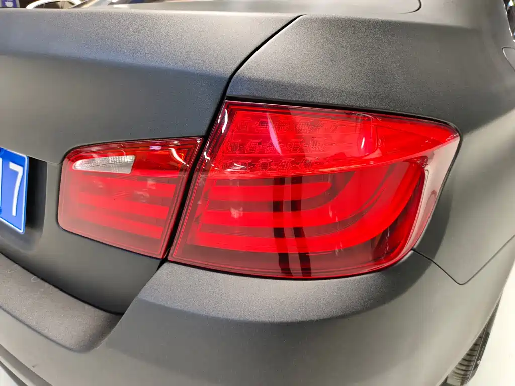 BMW 5 Series 2013 — фото 10