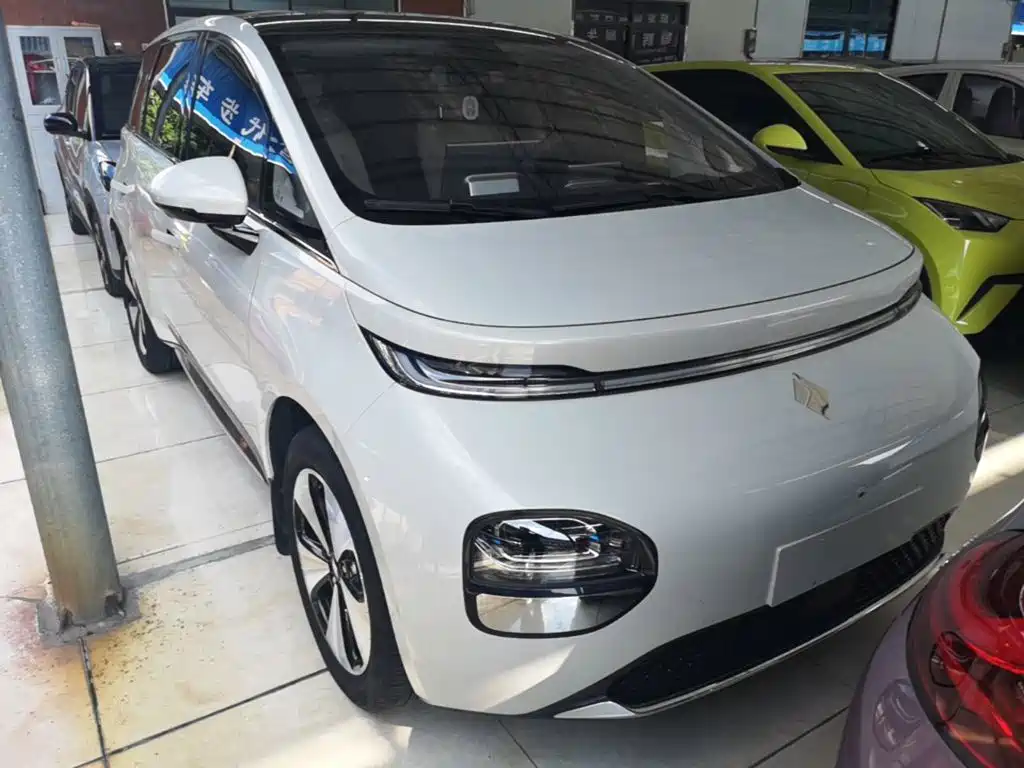 Baojun Clouds 2024
