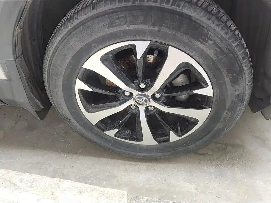 Toyota RAV4 2018