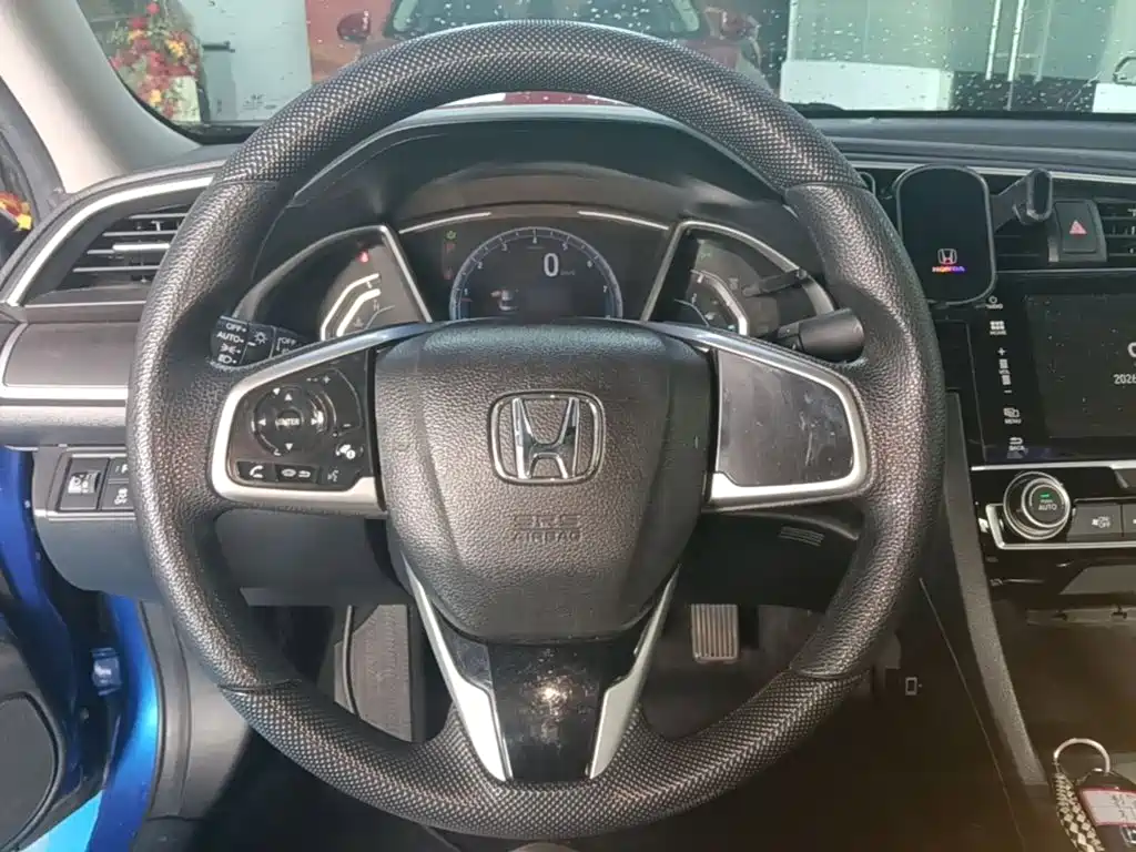 Honda Civic 2019 — фото 11