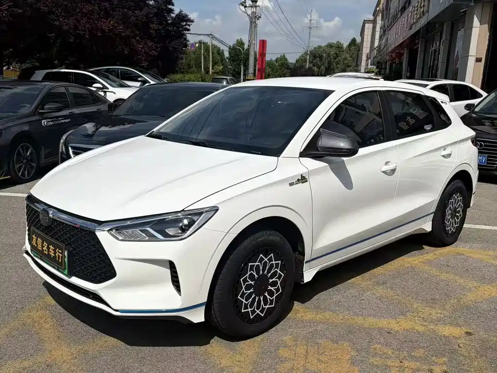 BYD e2 2022