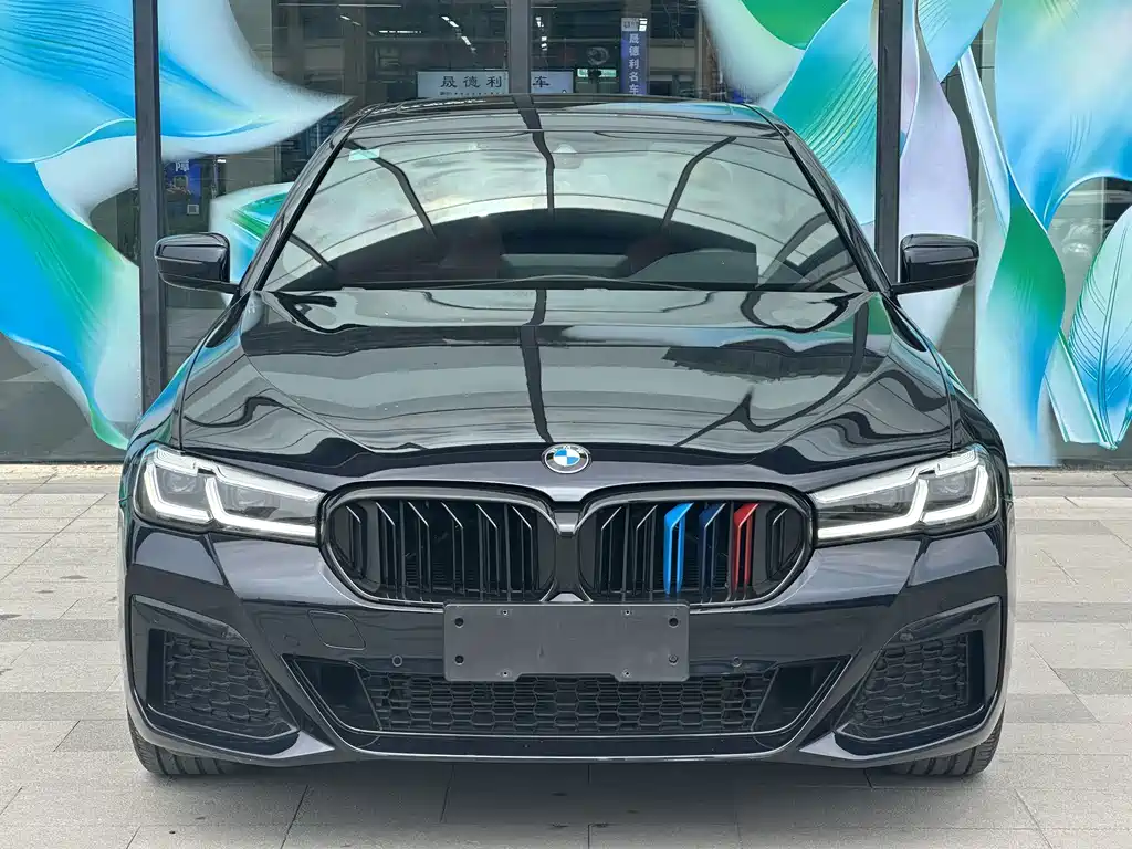 BMW 5 Series 2023