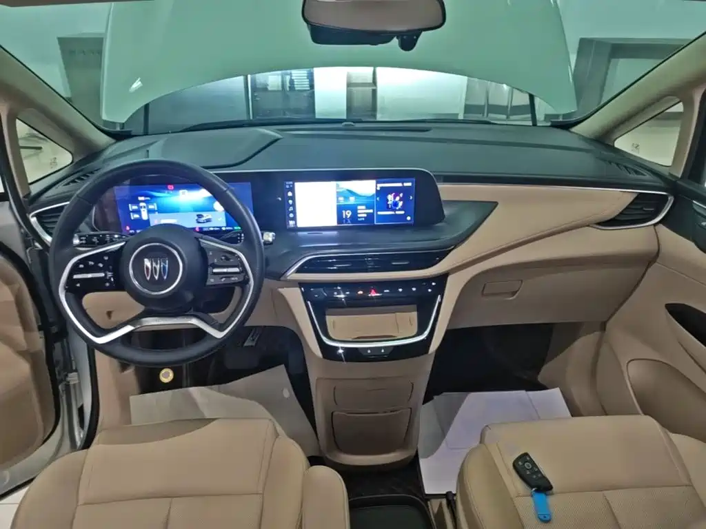 Buick GL8 New Energy 2025 — фото 10