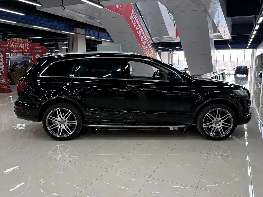 Audi Q7 2011 — фото 10