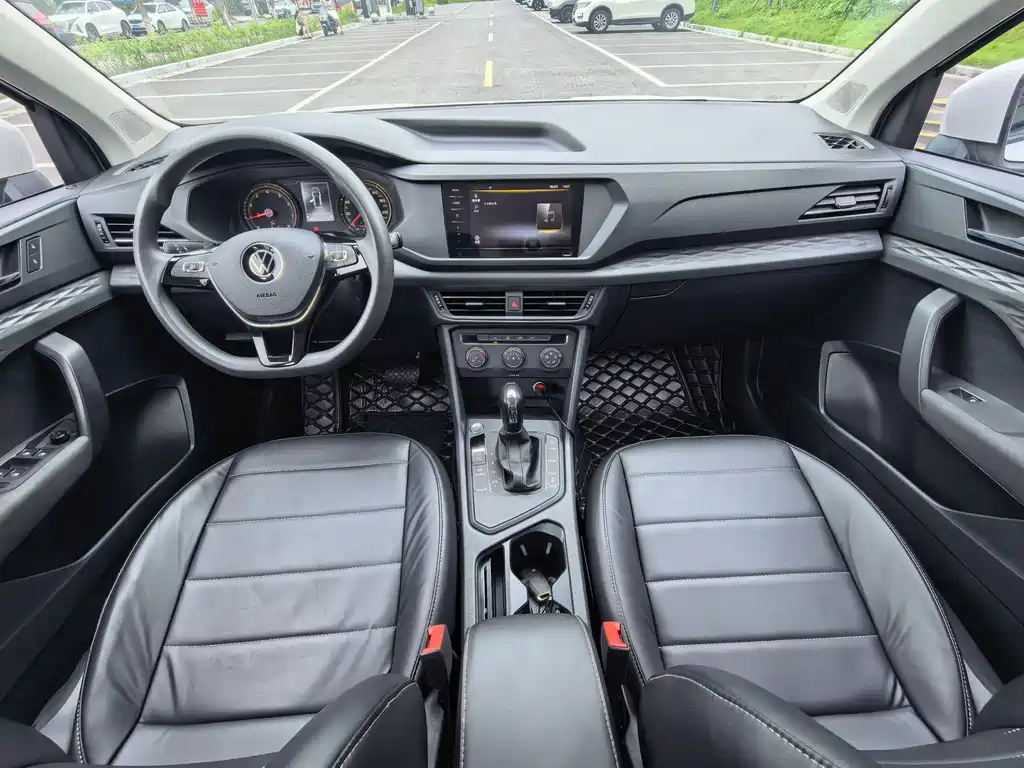 Volkswagen Tharu 2020