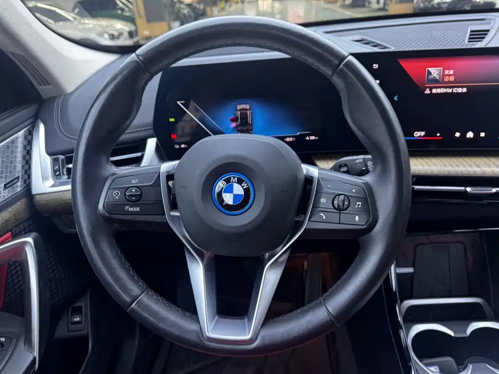 BMW iX1 2023 — фото 11