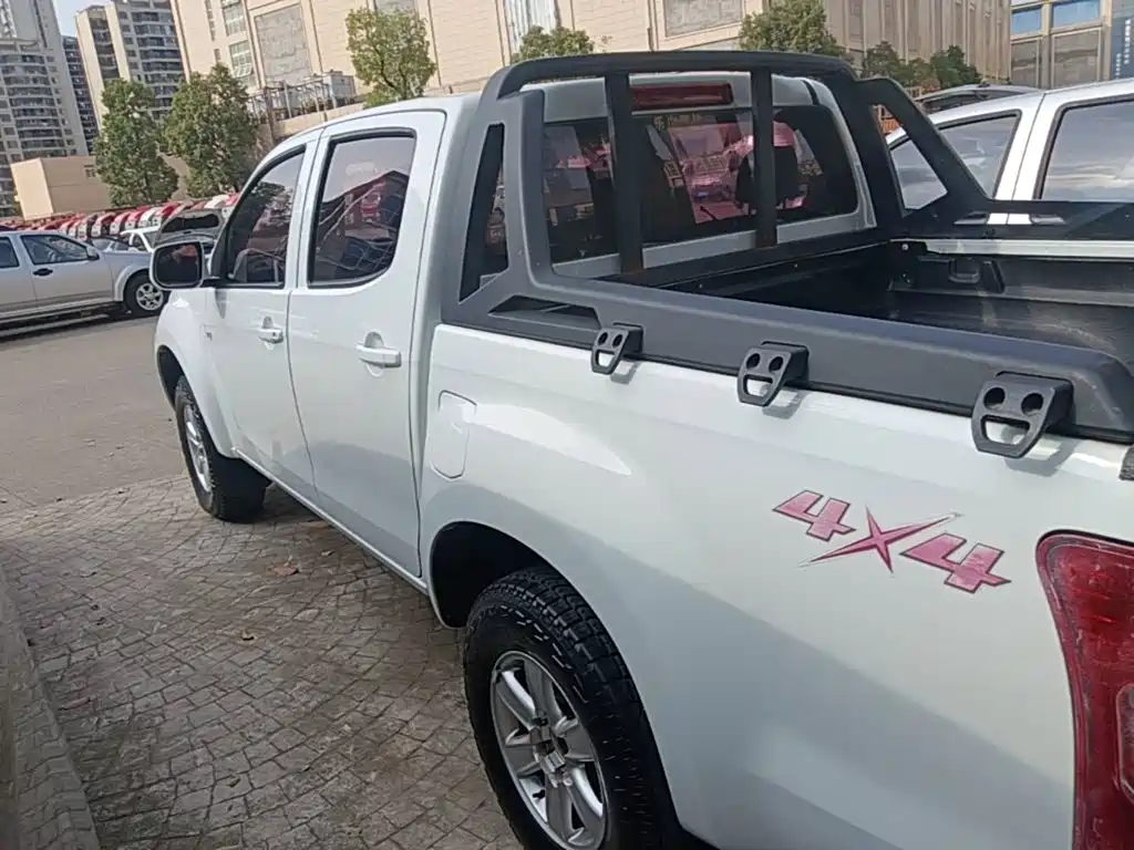 Isuzu RE-MAX Ruimai 2019 — фото 23