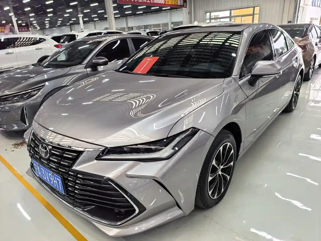 Toyota Avalon 2023 — фото 1