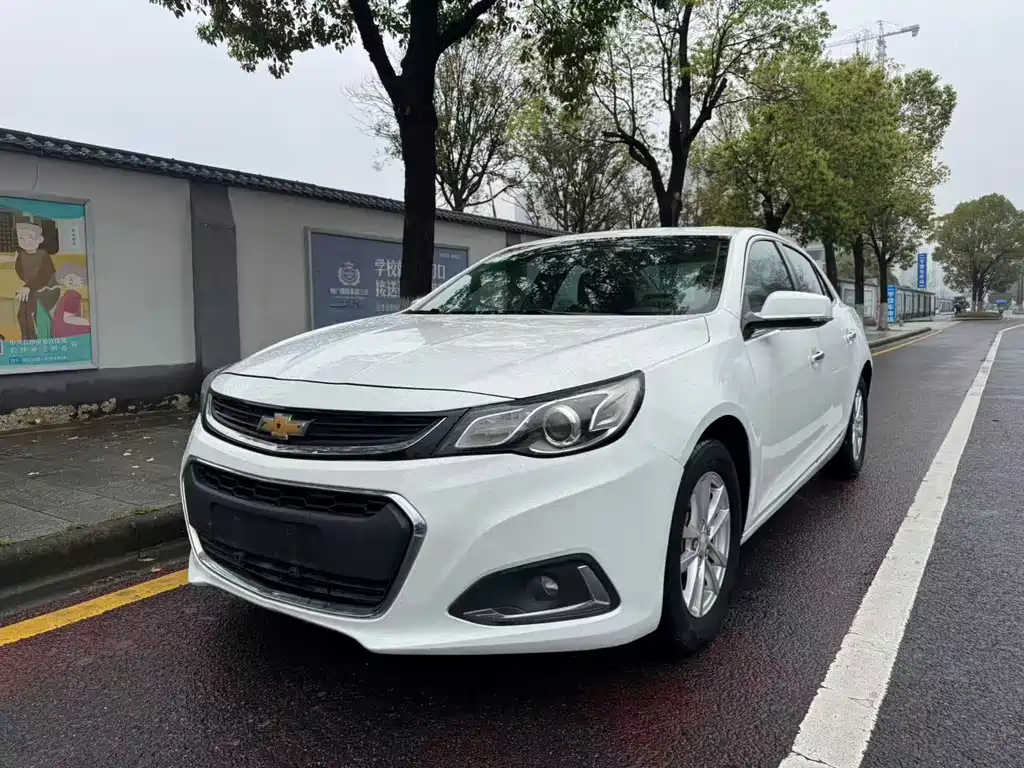 Chevrolet Malibu 2018 — фото 1