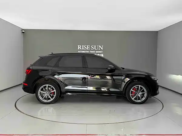 Audi Q5L 2024
