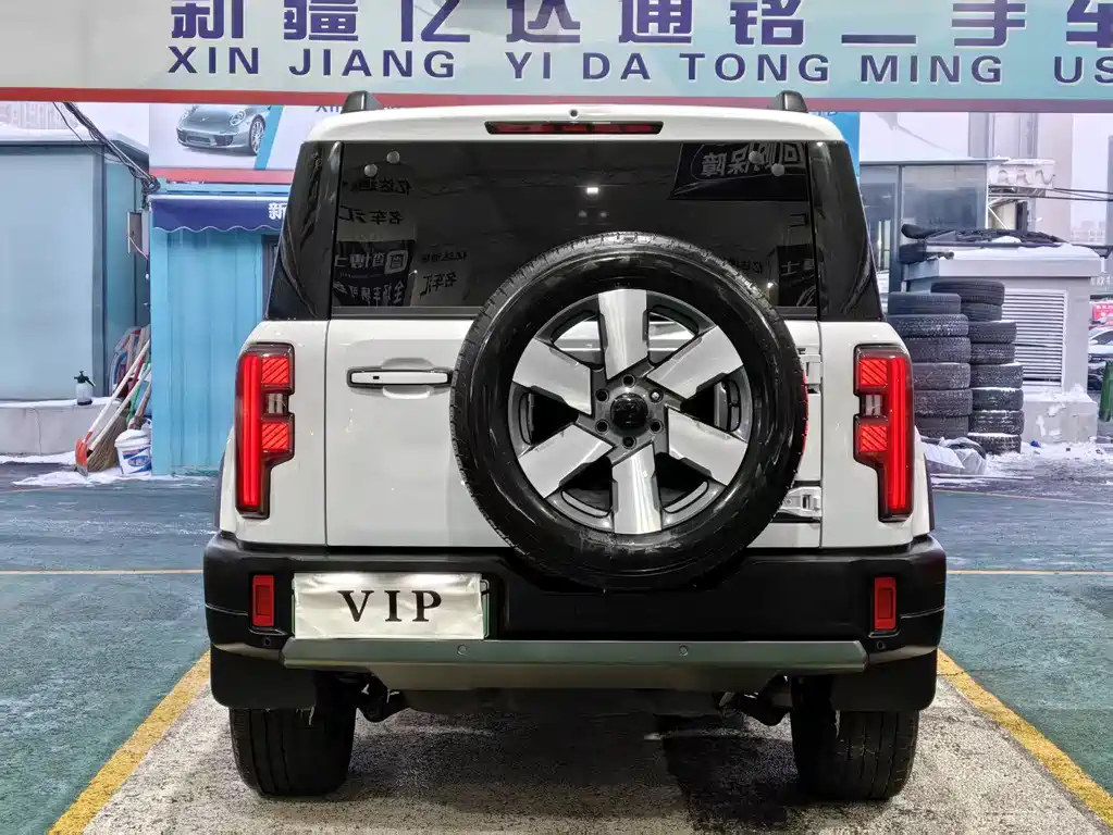 Beijing Off-Road BJ40 EREV 2025 — фото 8