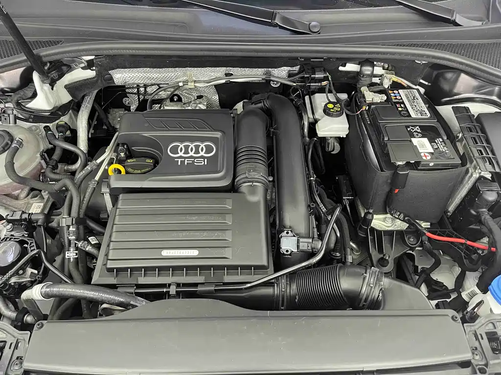 Audi Q3 2023 — фото 16