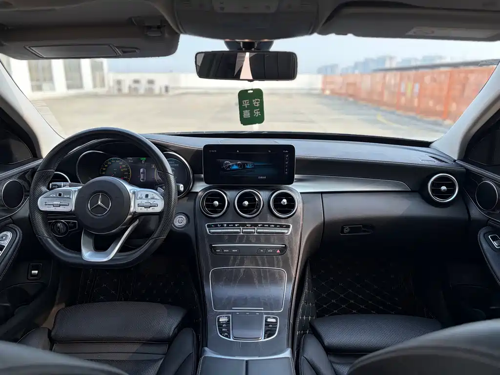 Mercedes-Benz C-Class 2020 — фото 12
