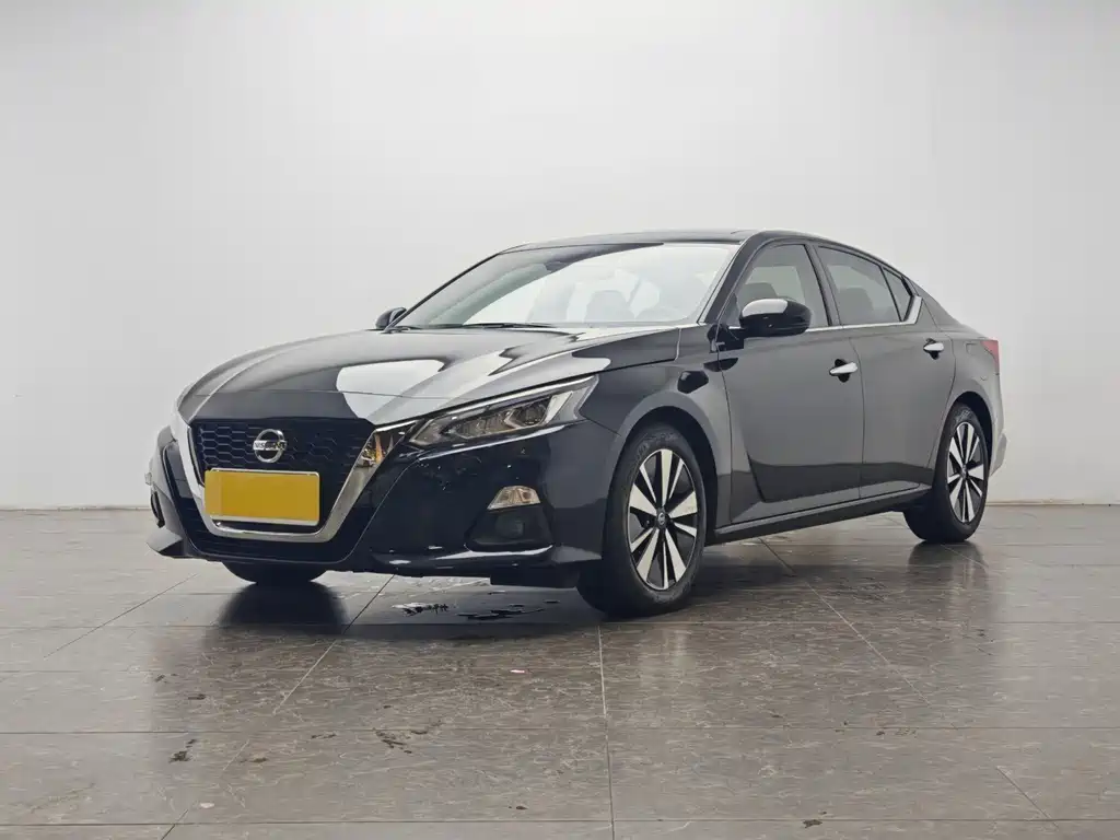 Nissan Teana 2022