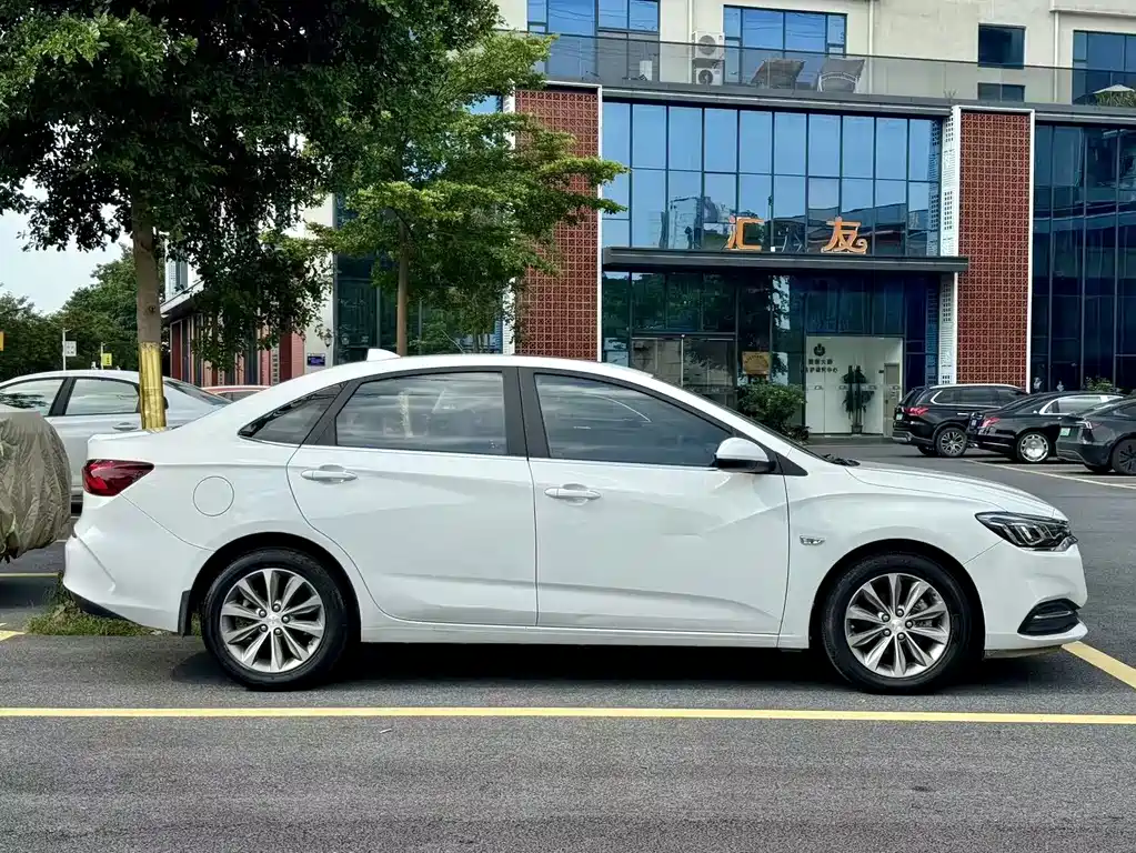 Chevrolet Monza 2021
