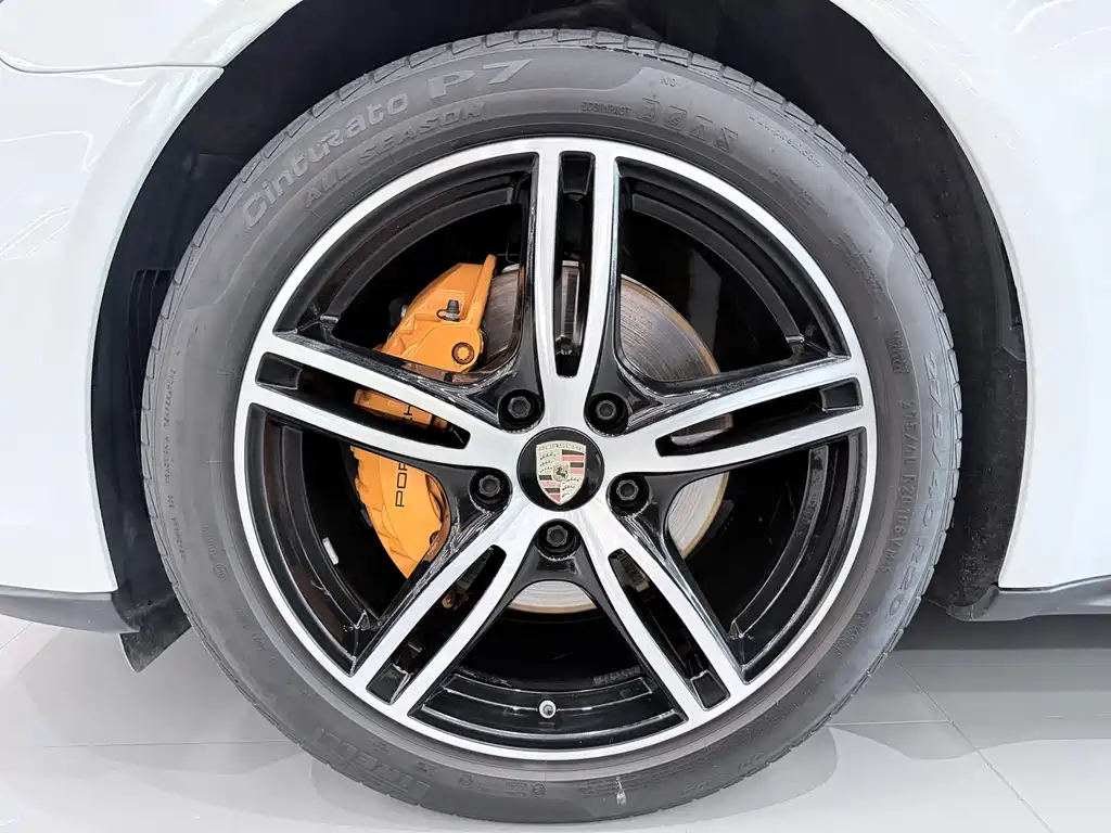 Porsche Panamera 2019 — фото 19